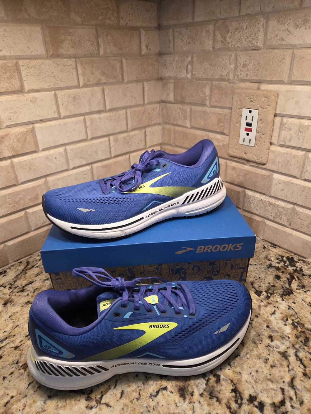 Brooks Adrenaline GTS 23 Men’s 9.5 Blue Nightlife Running Shoes